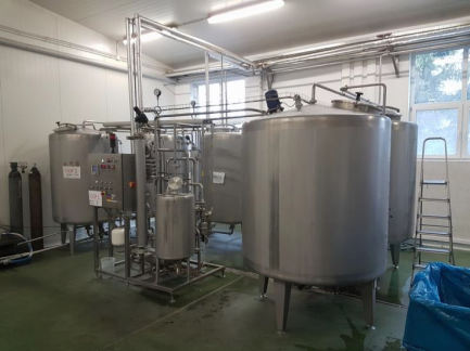Zdjęcie przedmiotu: Technological line for packaging and packaging of juice (sorter, grinding team and juice extraction with a decander)