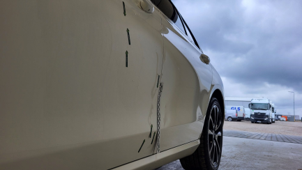 Zdjęcie przedmiotu: Mercedes-Benz E 220 d