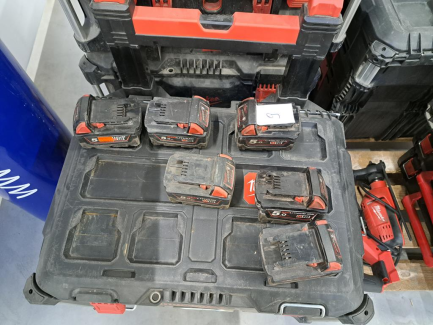 Zdjęcie przedmiotu: Workshop equipment set