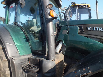 Zdjęcie przedmiotu: VALTRA T213 VERSU agricultural tractor