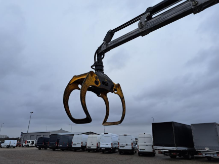 Zdjęcie przedmiotu: VALTRA T255 agricultural tractor + KESLA 316T crane