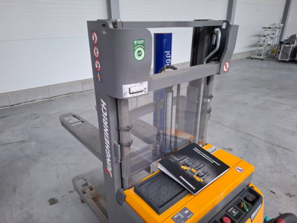 Zdjęcie przedmiotu: Jungheinrich EJC216z electric pallet truck