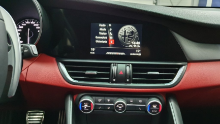 Zdjęcie przedmiotu: ALFA ROMEO GIULIA sedan 2.0 Turbo Veloce Q4 aut