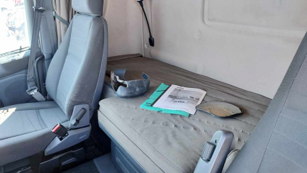 Zdjęcie przedmiotu: SCANIA R420 LA 6x2HNA E5 26.5t