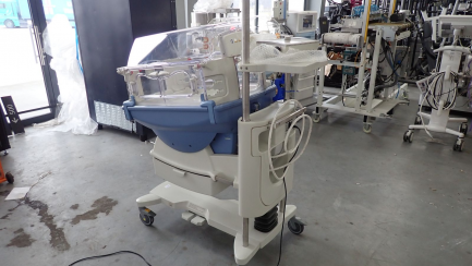 Zdjęcie przedmiotu: Closed incubator for premature babies and sick newborns DRAGER Caleo