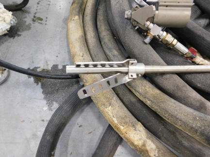 Zdjęcie przedmiotu: A set for spraying and polyurethane injection