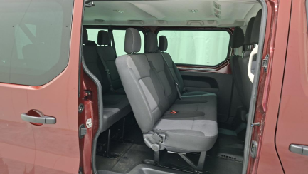 Zdjęcie przedmiotu: RENAULT/CARPOL TRAFIC Combi 2.0 dCi E6d 3.1t L2 Equilibre