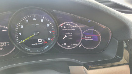 Zdjęcie przedmiotu: Porsche Cayenne Coupe E-Hybrid Platinum Edition