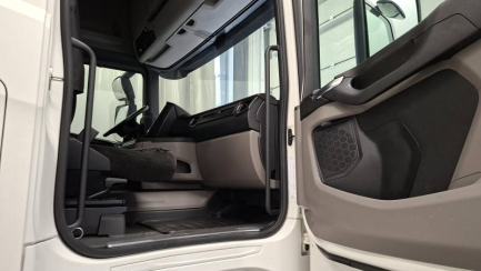 Zdjęcie przedmiotu: SCANIA R 460 Super A 4x2 NA Highline E6 18.0t