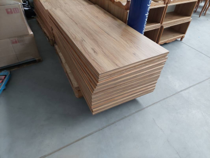 Zdjęcie przedmiotu: Hotel furniture - hangers with rack 40 pcs.