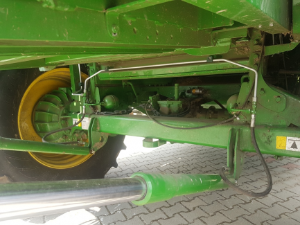 Zdjęcie przedmiotu: Kombajn Zbożowy John Deere W 330 Z HEDEREM I STOŁEM DO RZEPAKU