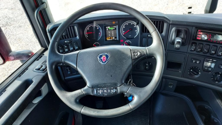 Zdjęcie przedmiotu: SCANIA R450 SCR E6 19.0t LA4x2 HNAHighline