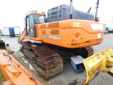 Zdjęcie przedmiotu: DOOSAN DX530LC-3 tracked excavator
