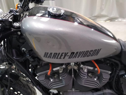 Zdjęcie przedmiotu: Harley Davidson Sportster Roadster