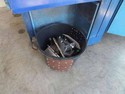 Zdjęcie przedmiotu: GENERAL PLASTICS GB-P50T GB-P50T pneumatic bottler