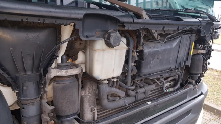 Zdjęcie przedmiotu: PACKAGE AUCTION SCANIA P 380 LB4x2 MLB + Silver Car trailer SRBU 62