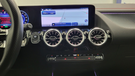 Zdjęcie przedmiotu: Mercedes-benz EQA 300 66.5kWh 4-Matic AMG Line