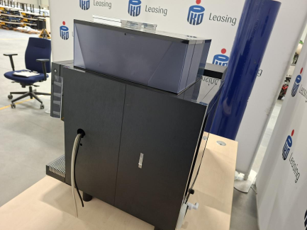 Zdjęcie przedmiotu: Ekspres ciśnieniowy do kawy FRESCO X580C + Lodówka MILK COOLER C5