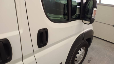 Zdjęcie przedmiotu: Peugeot BOXER 435 2.0 BlueHDi E6 3.5t L4H3