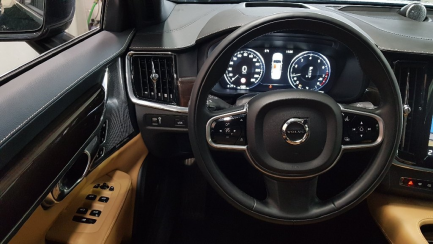 Zdjęcie przedmiotu: Volvo S90 sedan