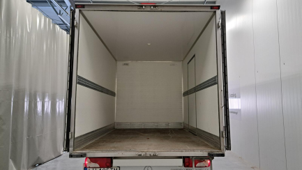 Zdjęcie przedmiotu: MERCEDES-BENZ/IGLOPOL SPRINTER E6 3.5t