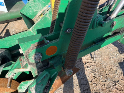 Zdjęcie przedmiotu: Rowkowa sadzarka leśna Masarykův les Křtiny RZS-1 