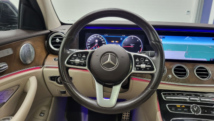 Zdjęcie przedmiotu: Mercedes-Benz E 220 d 4-Matic All-Terrain