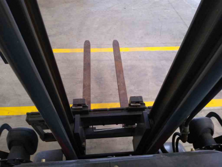 Zdjęcie przedmiotu: Electric pallet truck FENWICK-LINDE E16PH-01