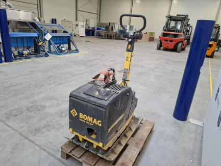 Zdjęcie przedmiotu: Реверсивна віброплита BOMAG BPR 45/45