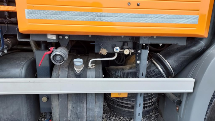 Zdjęcie przedmiotu: Samoch&oacute;d specjalny do czyszczenia kanalizacji Mercedes-Benz 2544 L Actros E5 25.0t