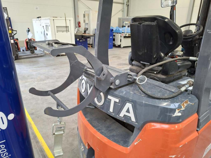 Zdjęcie przedmiotu: Toyota 02-8FGF18 forklift
