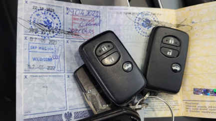 Zdjęcie przedmiotu: Toyota Avensis Combi 1.8 Premium MS