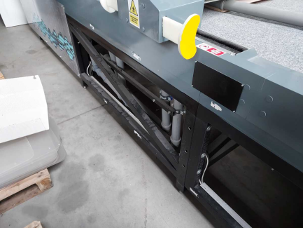 Zdjęcie przedmiotu: St&oacute;ł do rozkroju tkanin typu KATER D&D System L.Domino R.Dziadura sp.j INVENT TC3S-25-KPL