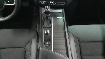 Zdjęcie przedmiotu: Volvo XC60 Kombi D4 SCR Momentum aut