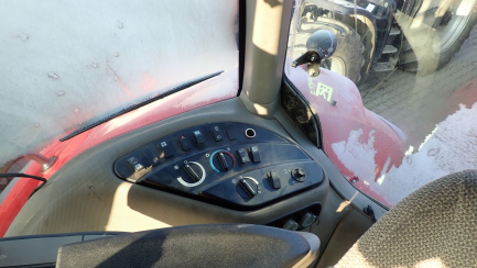 Zdjęcie przedmiotu: CASE Magnum 340 NFC farm tractor