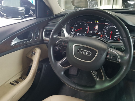 Zdjęcie przedmiotu: Audi A6