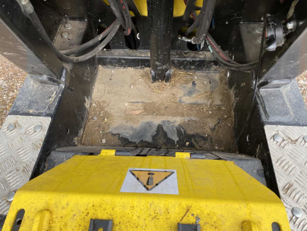 Zdjęcie przedmiotu: Tur Poland N520 wheel skid steer