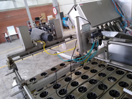 Zdjęcie przedmiotu: Apple peeler PND S.r.l. Fruit Processing Machinery Italy PEELING MACHINE PL6 160 BG