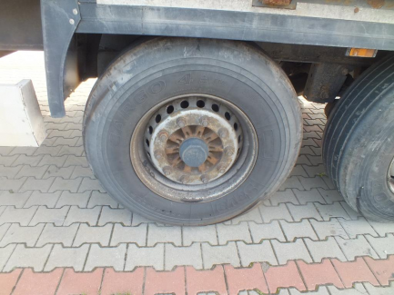 Zdjęcie przedmiotu: KRONE SD Curtain trailer