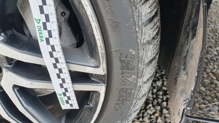 Zdjęcie przedmiotu: Mercedes-benz CLS550 sedan