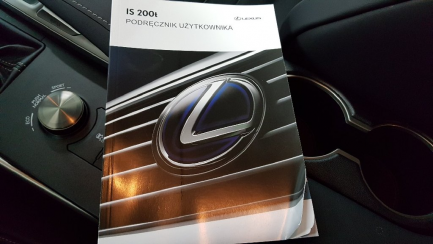 Zdjęcie przedmiotu: Lexus IS200T sedan