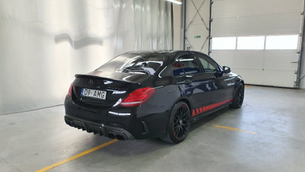 Zdjęcie przedmiotu: Mercedes-benz C63 AMG