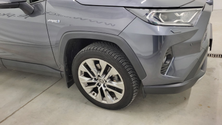 Zdjęcie przedmiotu: Toyota RAV4 2.5 Hybrid Executive 4x4