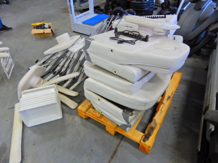 Zdjęcie przedmiotu: Cosmetic armchairs (4 pieces) YASUMI Sp. z o.o. Sp. k.