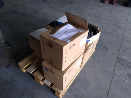 Zdjęcie przedmiotu: Multimedia equipment (projectors, lenses)