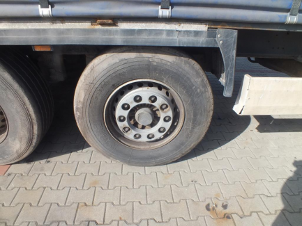 Zdjęcie przedmiotu: KRONE SD Curtain trailer