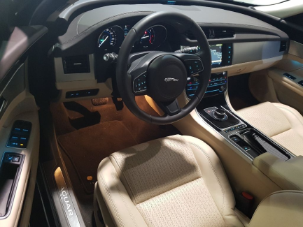 Zdjęcie przedmiotu: Jaguar Xf