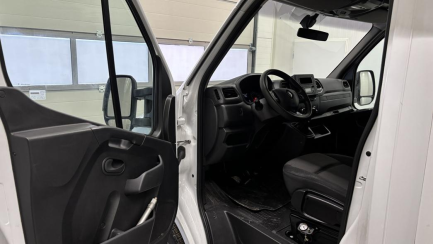 Zdjęcie przedmiotu: RENAULT/PARTNER MASTER FWD 2.3 dCi E6 3.5t L3H1 Extra S&S+E