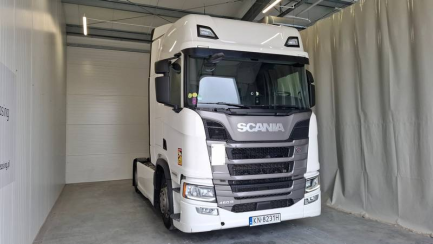 Zdjęcie przedmiotu: SCANIA R460 Super E6 18.0t 4x2 NA Highline