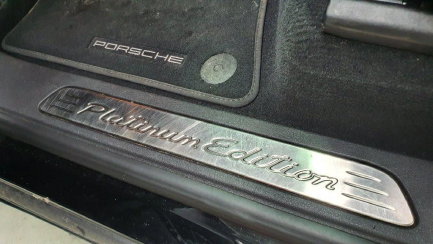 Zdjęcie przedmiotu: Porsche Cayenne Platinum Edition